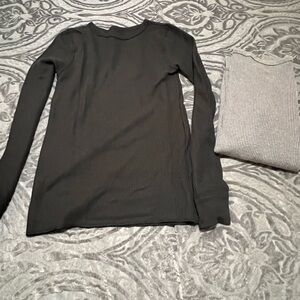 Fruit of the Loom Long Sleeve Tees - Black and Gray